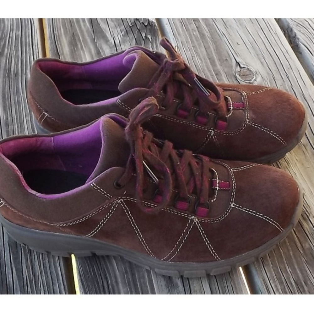CLARKS Brown Suede Jogging Walking Shoes